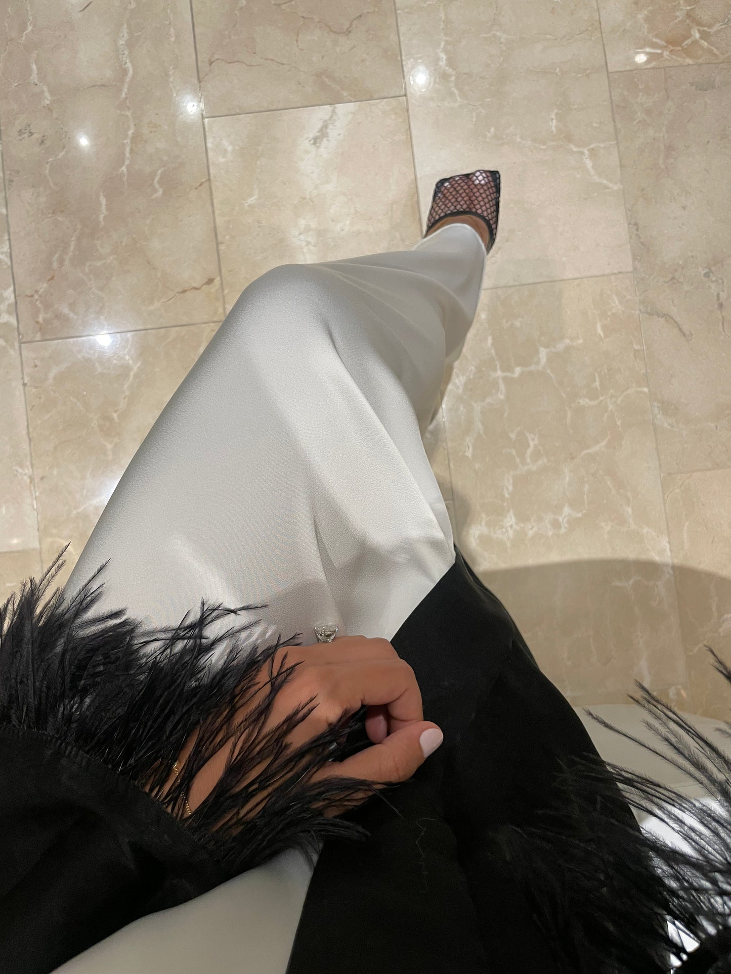 Gina Feather Abaya - RULACOUTURE