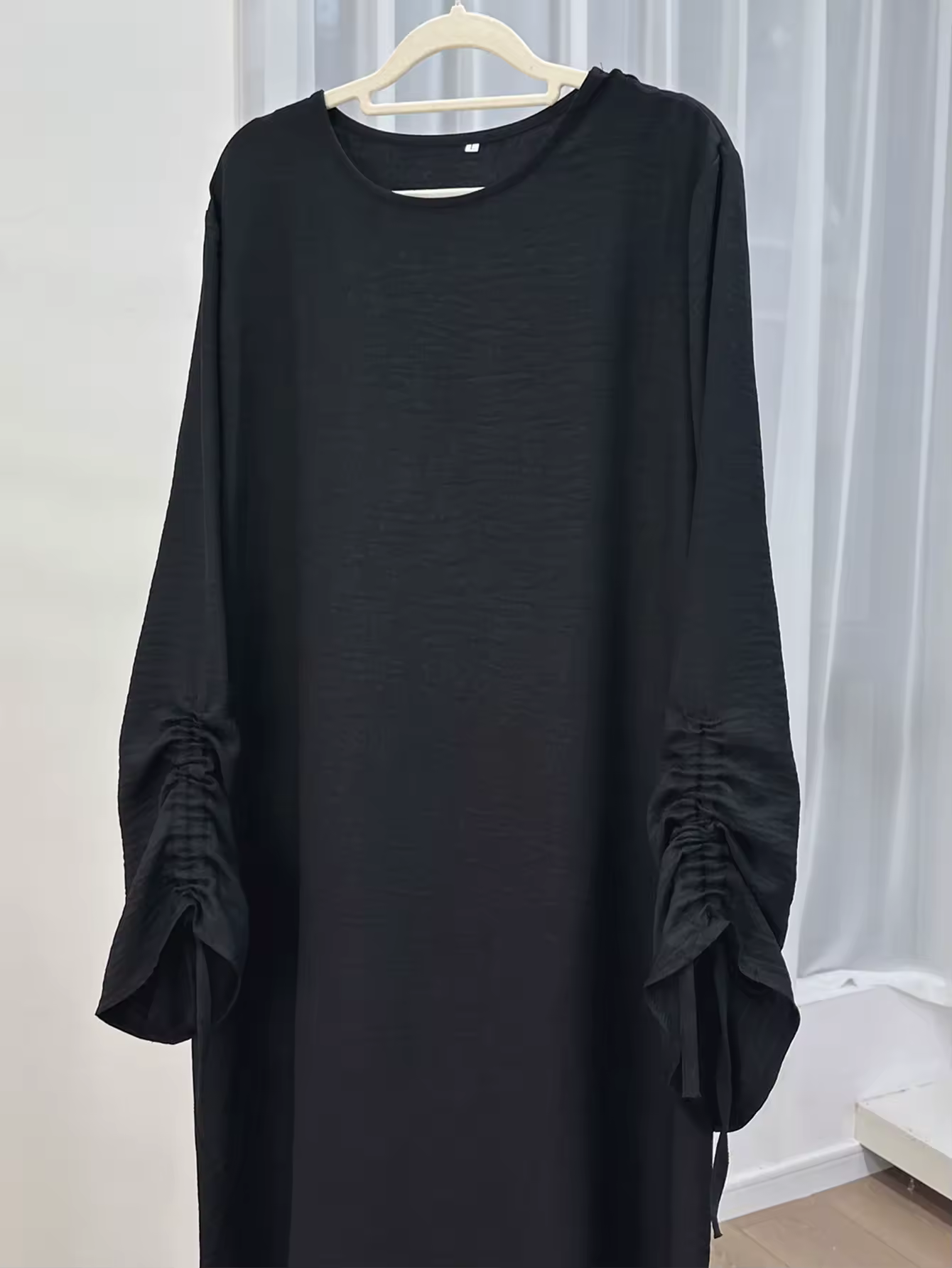 Essential scrunch abaya