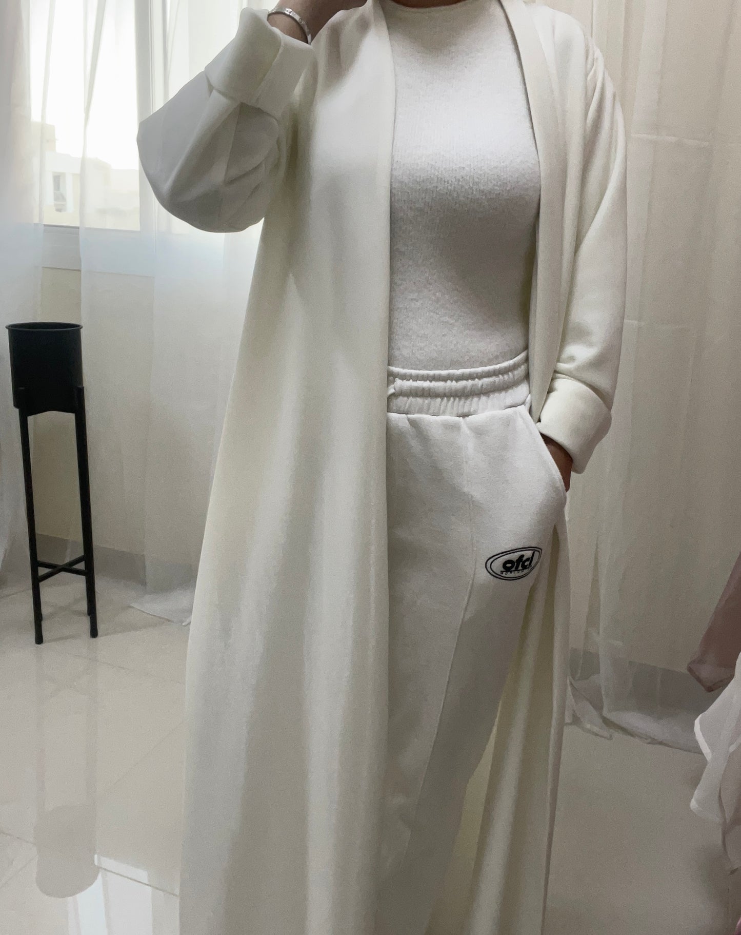 Off White Everyday Abaya - RULACOUTURE 